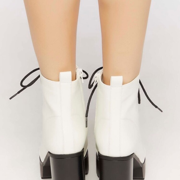 Lace up booties forever 21 - Picture 3 of 4